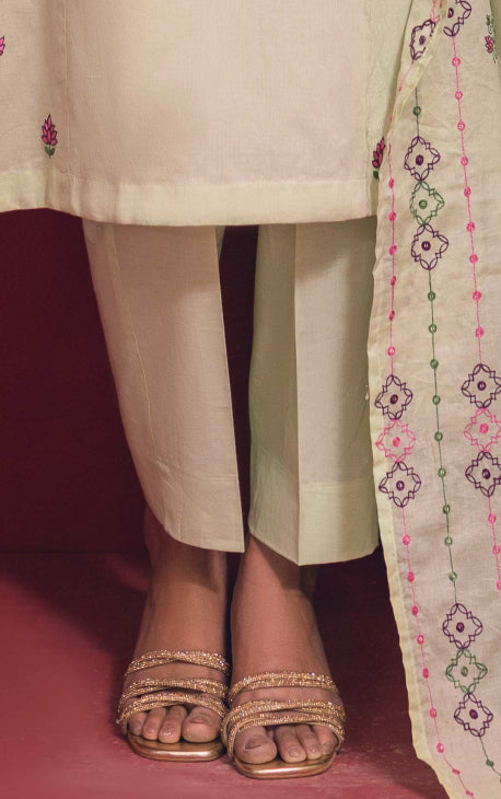 Women Green Lawn Trouser - OWSP-2211027-A