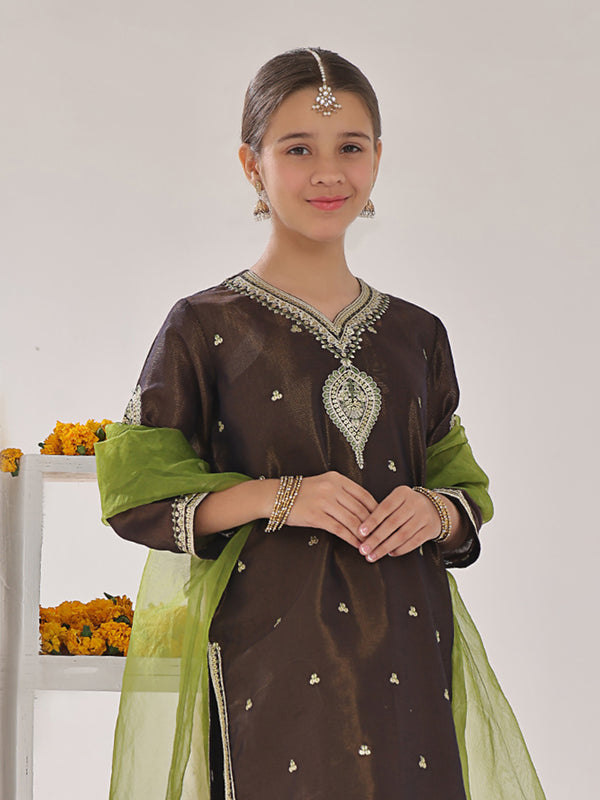 3Pc Embroidered Suit Pret Masoori Brown & Green - OGE3P-2311013