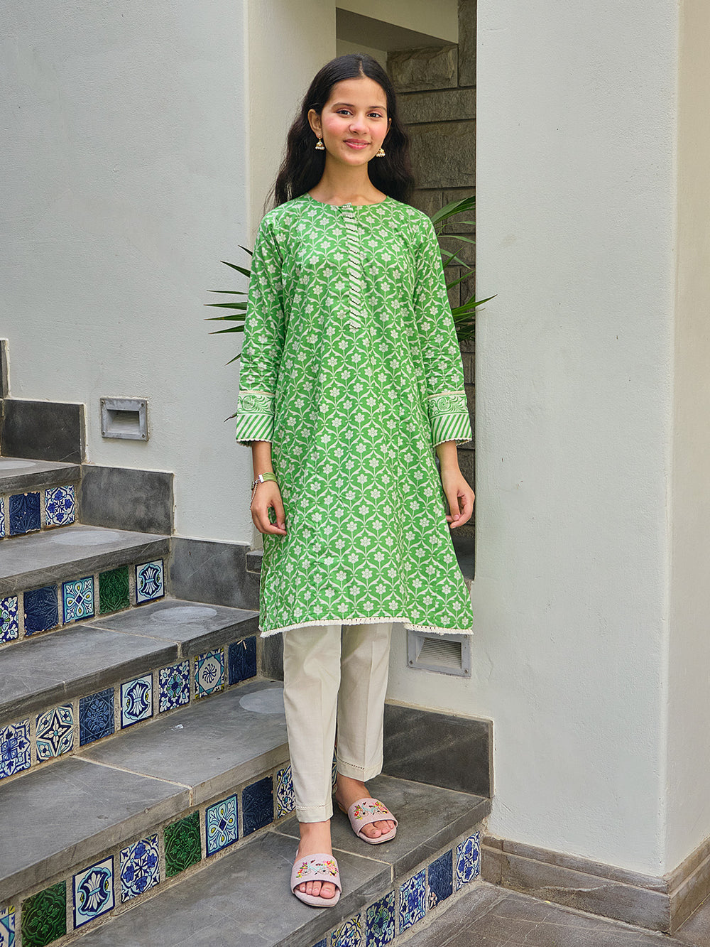1Pc Printed Pret Kurti Lawn Green - OGKT-2304001