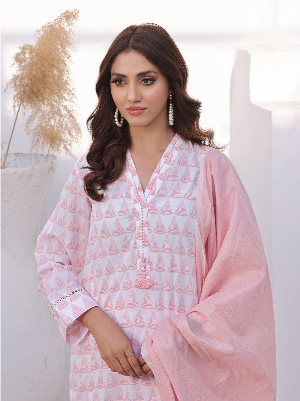 3Pc Printed Suit Pret Lawn White & Pink - OW3PG-2310014