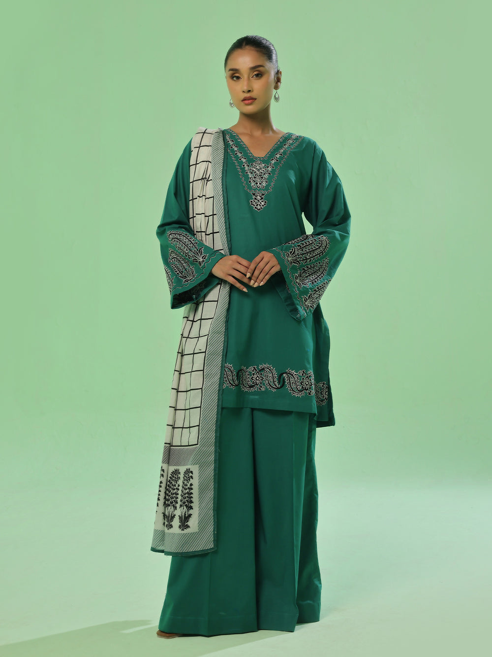 3Pc Embroidered Pret Suit Dyed Cambric Green - OWE3P-2503005