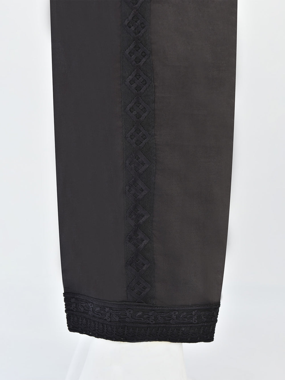 Women Black Lawn Trouser - OWESP-2206031