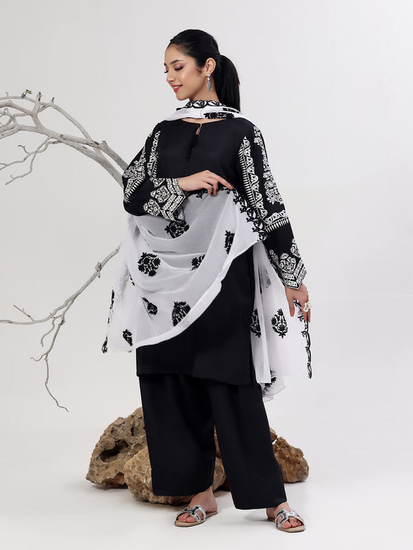 3Pc Embroidered Pret Suit Dyed Dora Black White