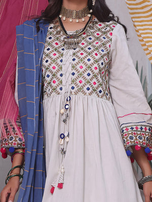 3Pc Embroidered Unstitched Lawn Light Grey - OLE3P-6005-A
