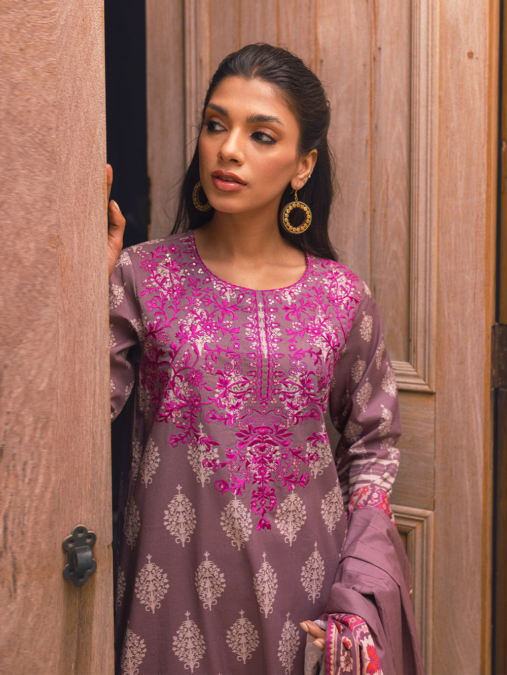 3Pc Embroidered Unstitched Lawn Grey - OLE3P-6035-A