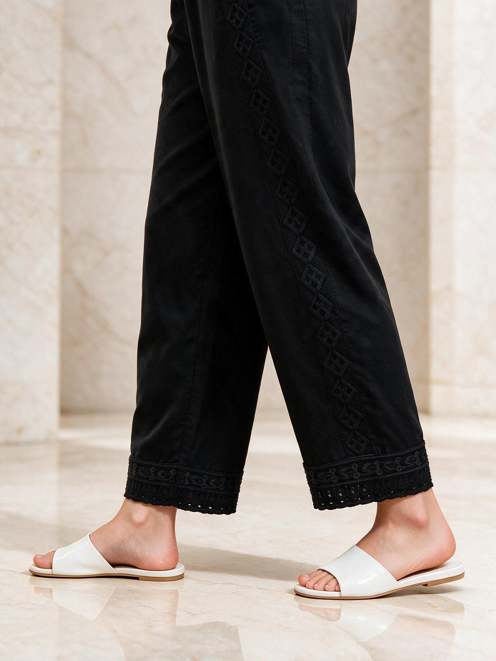 Women Black Lawn Trouser - OWESP-2206031