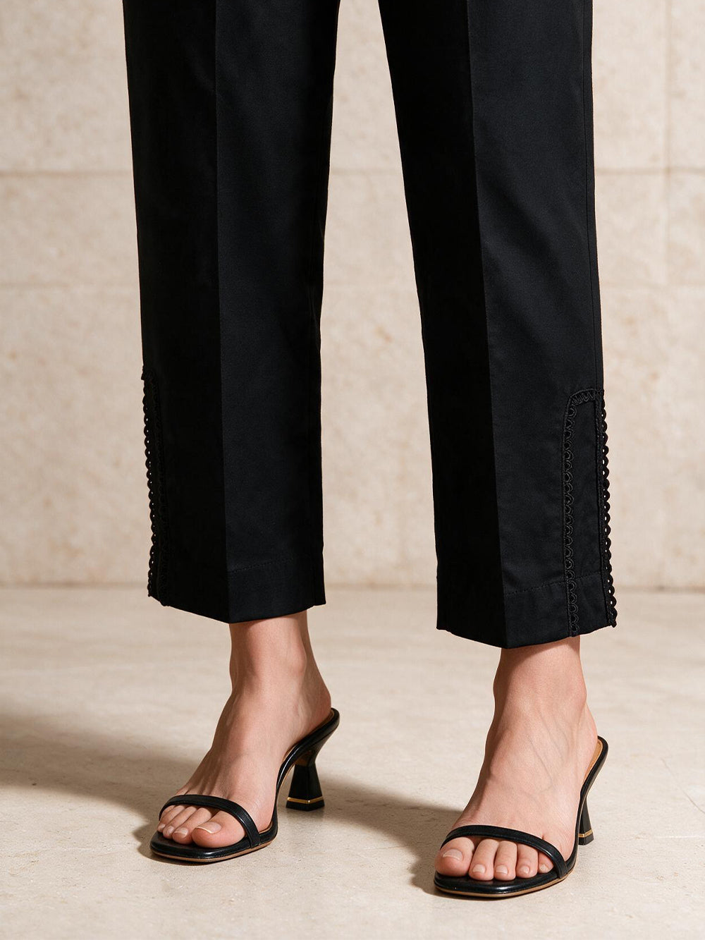 Women Black Silk Blend Trouser - OWSP-2208028